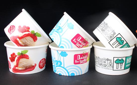 Copos de papel descartáveis de Gelato do gelado com as colheres para lojas de Gelato