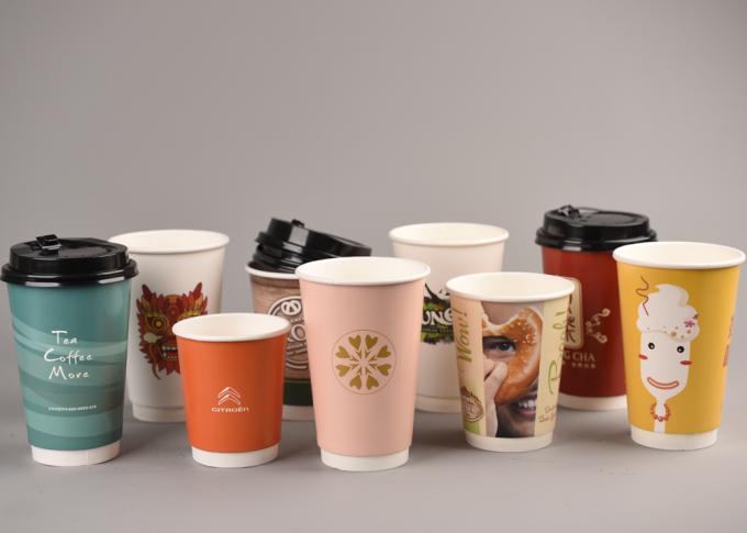 Copos de papel isolados quentes recicláveis para o café/chá, Eco amigável
